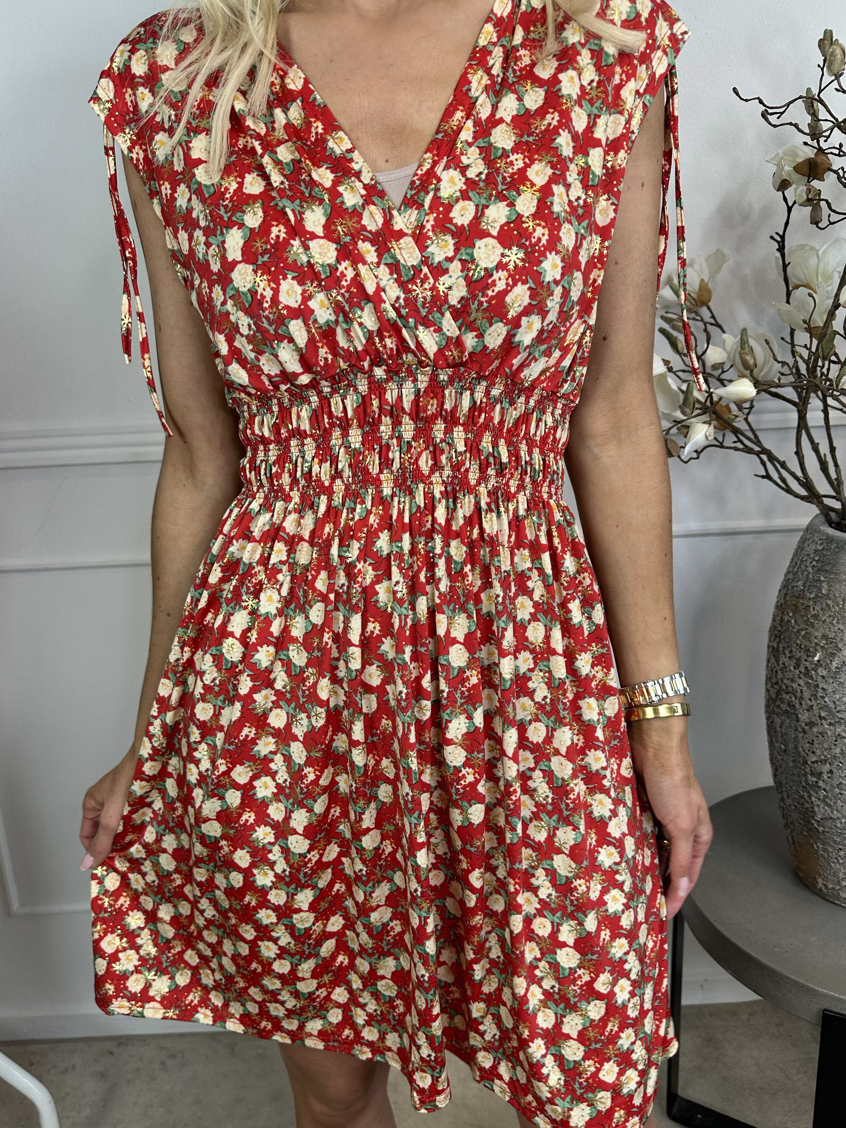 Pams Small Flower Short - Kort elastisk kjole i krølfrit stof